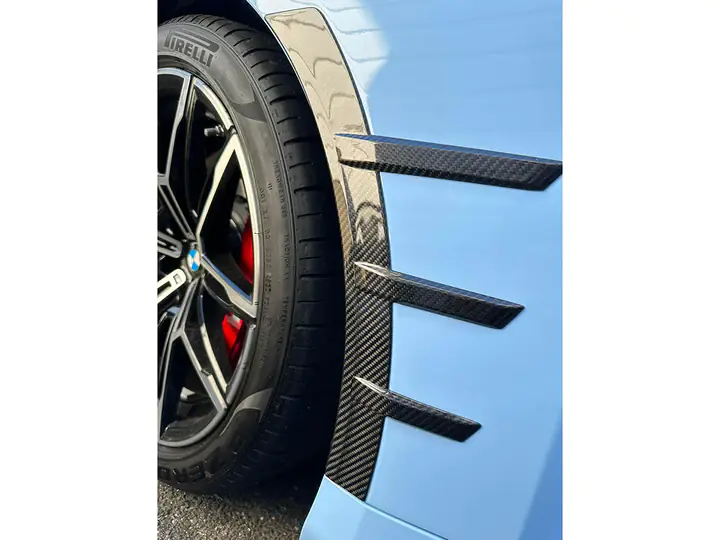 AUTOTECKNIC DRY CARBON FRONT FENDER ARCH TRIM SET – G87 M2