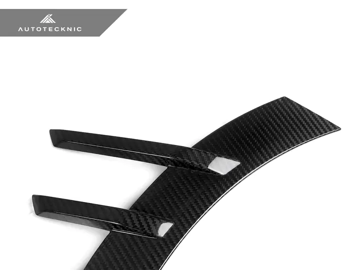 AUTOTECKNIC DRY CARBON FRONT FENDER ARCH TRIM SET – G87 M2