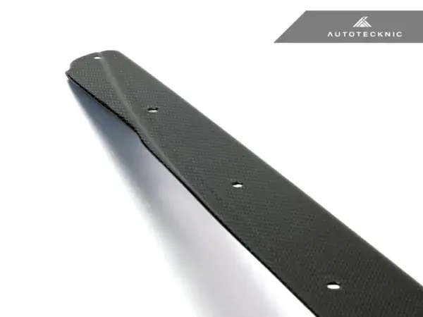 AUTOTECKNIC DRY CARBON FIBER SIDE SILL SET – G01 X3 | G02 X4