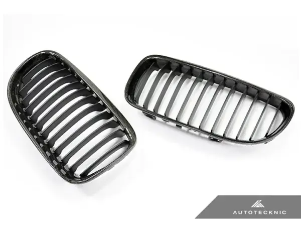 AUTOTECKNIC CARBON FIBER FRONT GRILLE SET – E90/ E91 3-SERIES LCI