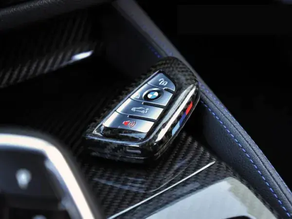 AUTOTECKNIC DRY CARBON REMOTE KEY CASE – F93 M8 GRAN COUPE