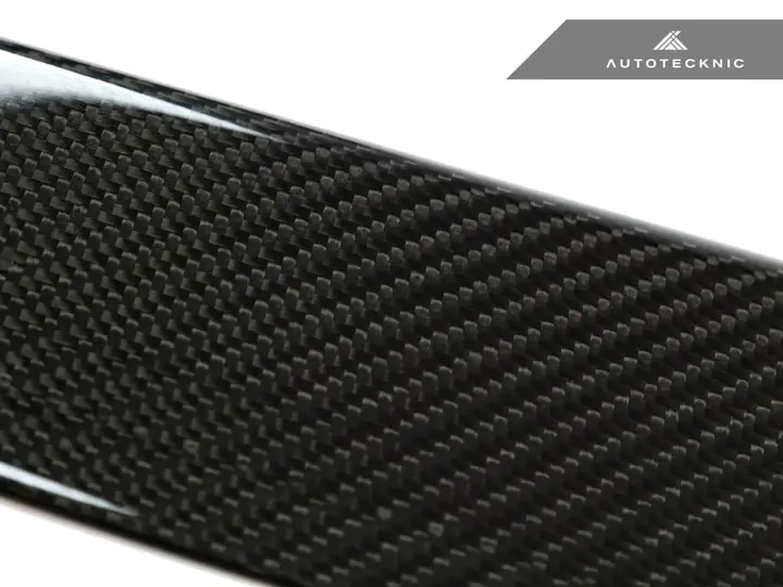 AUTOTECKNIC DRY CARBON FIBER SIDE SILL SET – G01 X3 | G02 X4